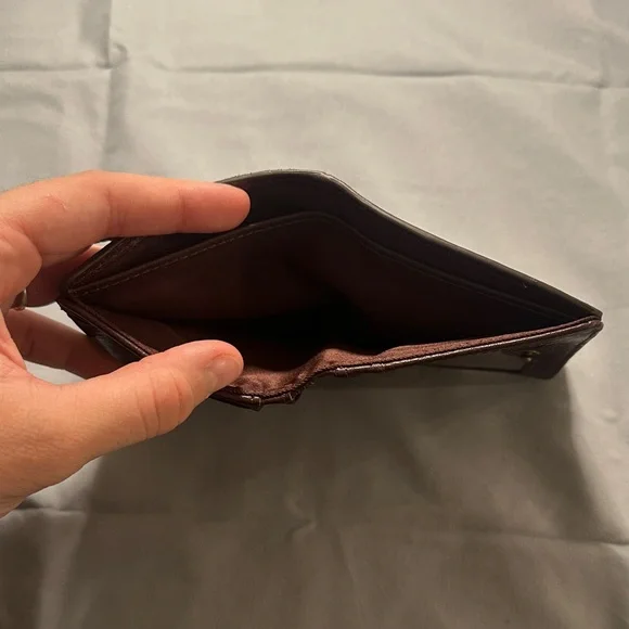 Fossil Women's Wallet with Multicolor Stripes - Picture 5 of 7